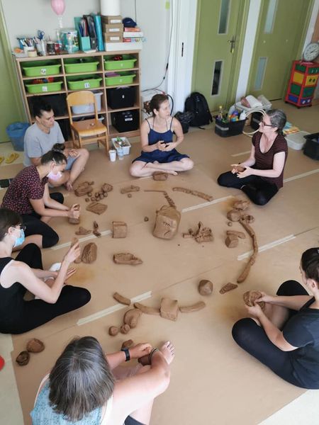 Εκπαίδευση Messy Sensory Clay Play για το προσωπικό του Κέντρου Ημέρας